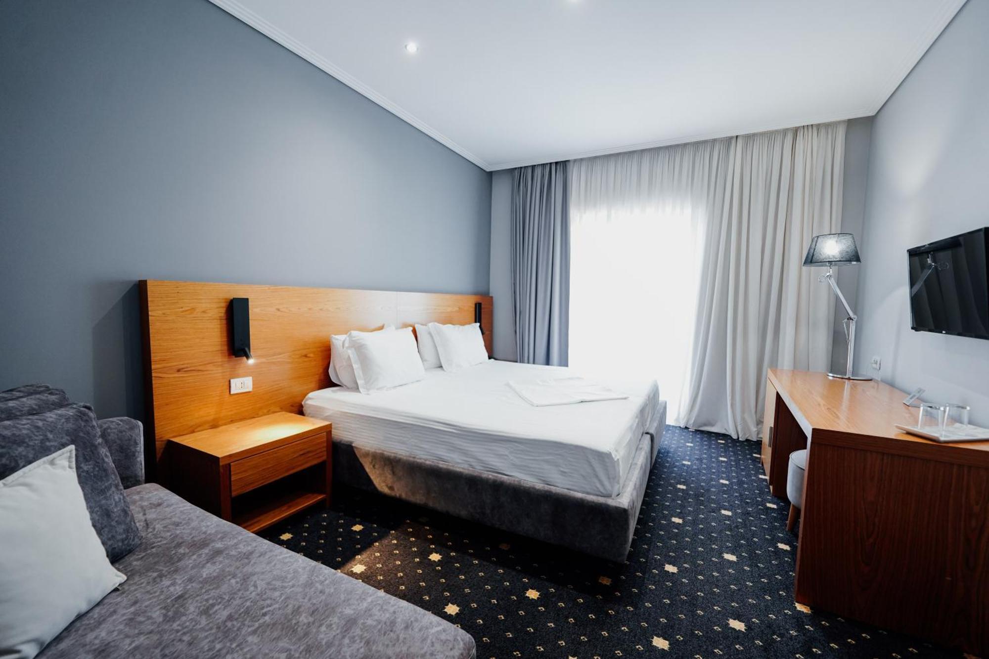 Hotel Agimi Saranda Extérieur photo