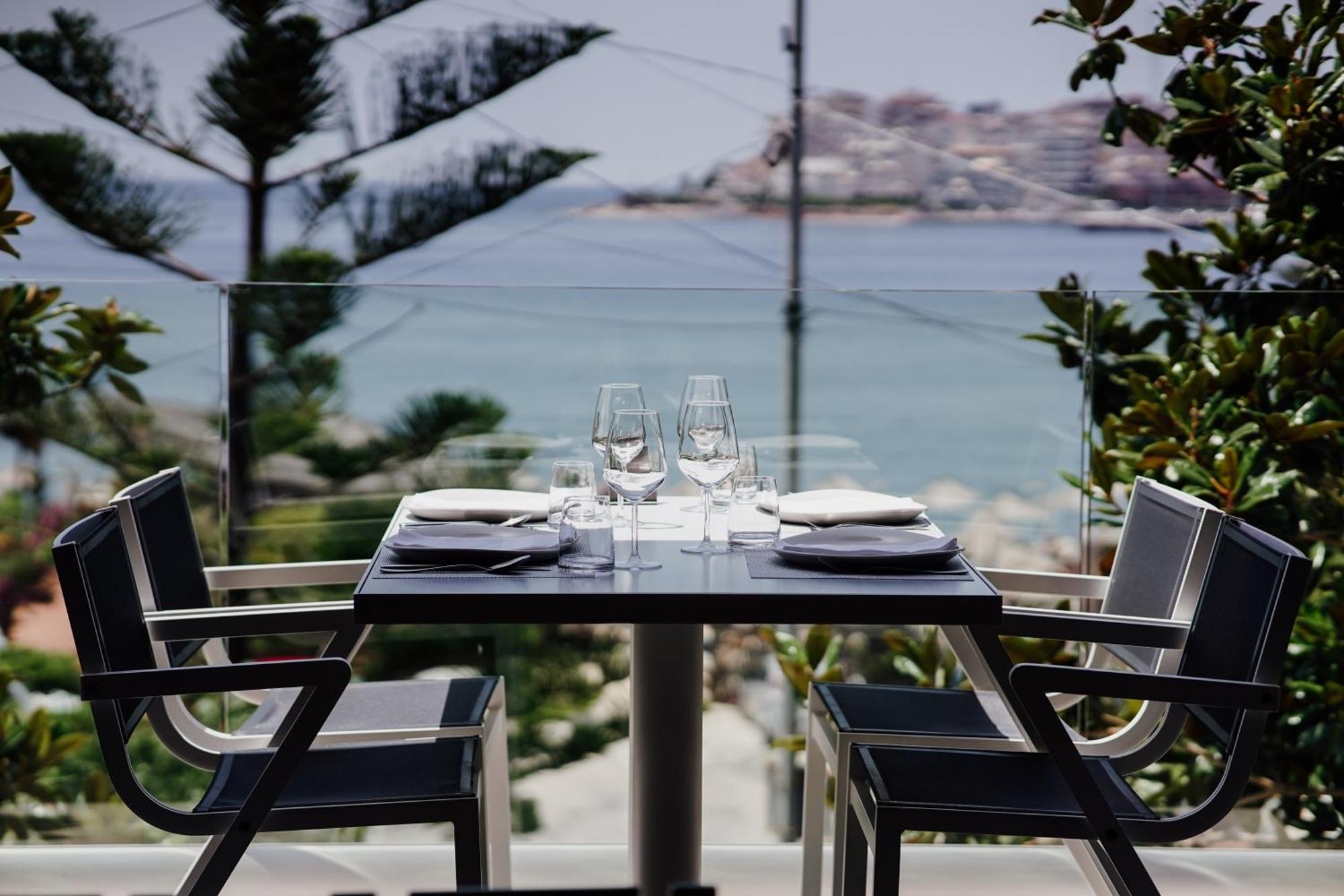Hotel Agimi Saranda Extérieur photo